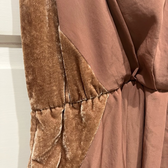 BCBGeneration dress. Size medium. Excellent used condition. - Picture 3 of 5